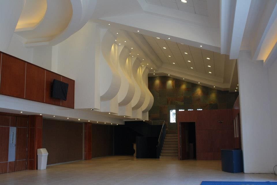 Auditorium Fraternidad Cristiana de Guatemala - Vista entrada auditorio
