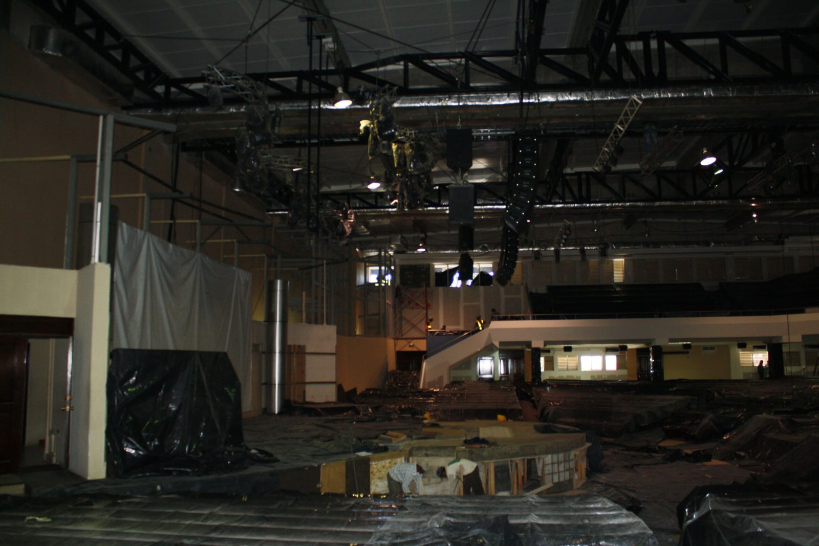 Auditorium Fraternidad Cristiana de Guatemala - Proyecto en desarrollo - Vista hacia el escenario