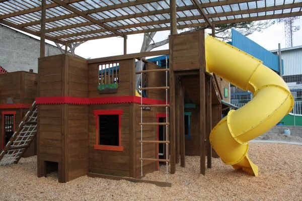 Áreas de Juegos infantiles