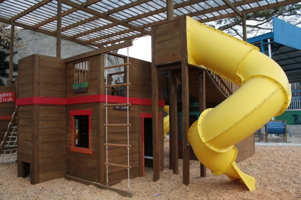 Áreas de Juegos infantiles